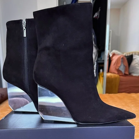 BACK IN STOCK - Schutz Mirror Bootie - Picture 2 of 4